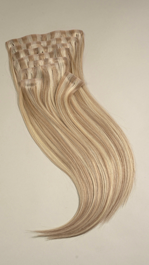 Sandy Blonde Invisi Fit Clips 22” – 220 g