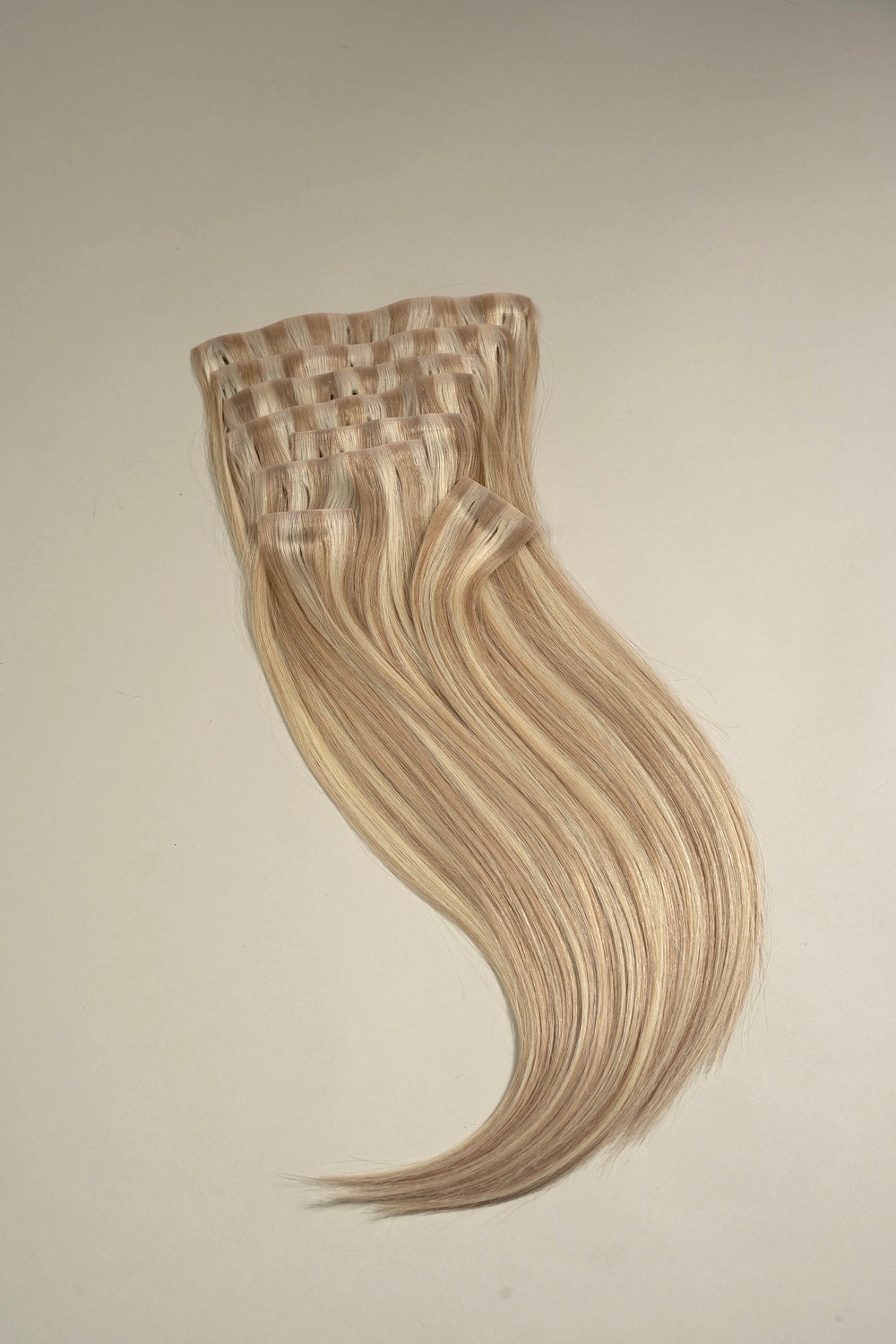 Sandy blonde 22” 220g